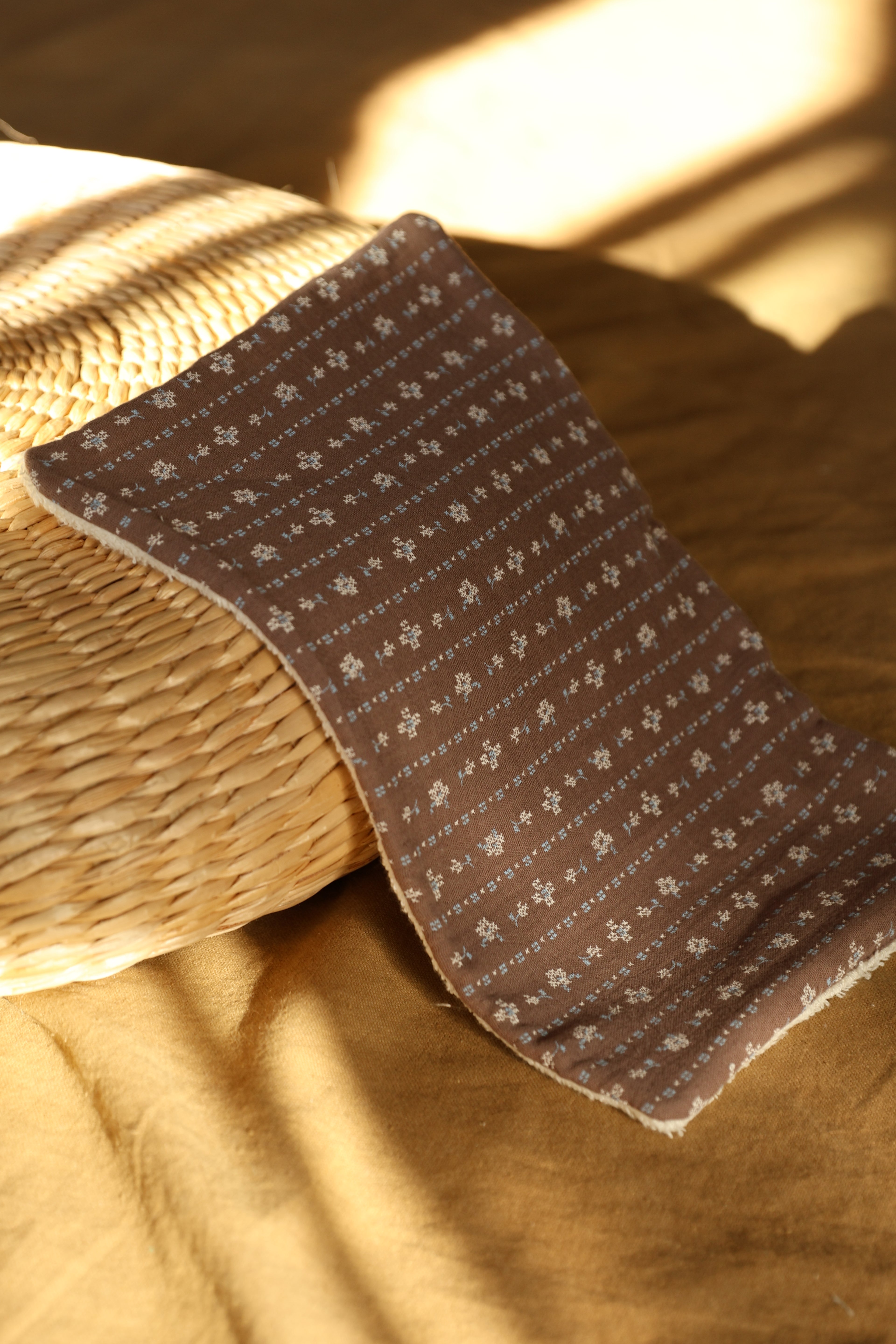 Protector de Toalla Gasa Etnic Chocolate