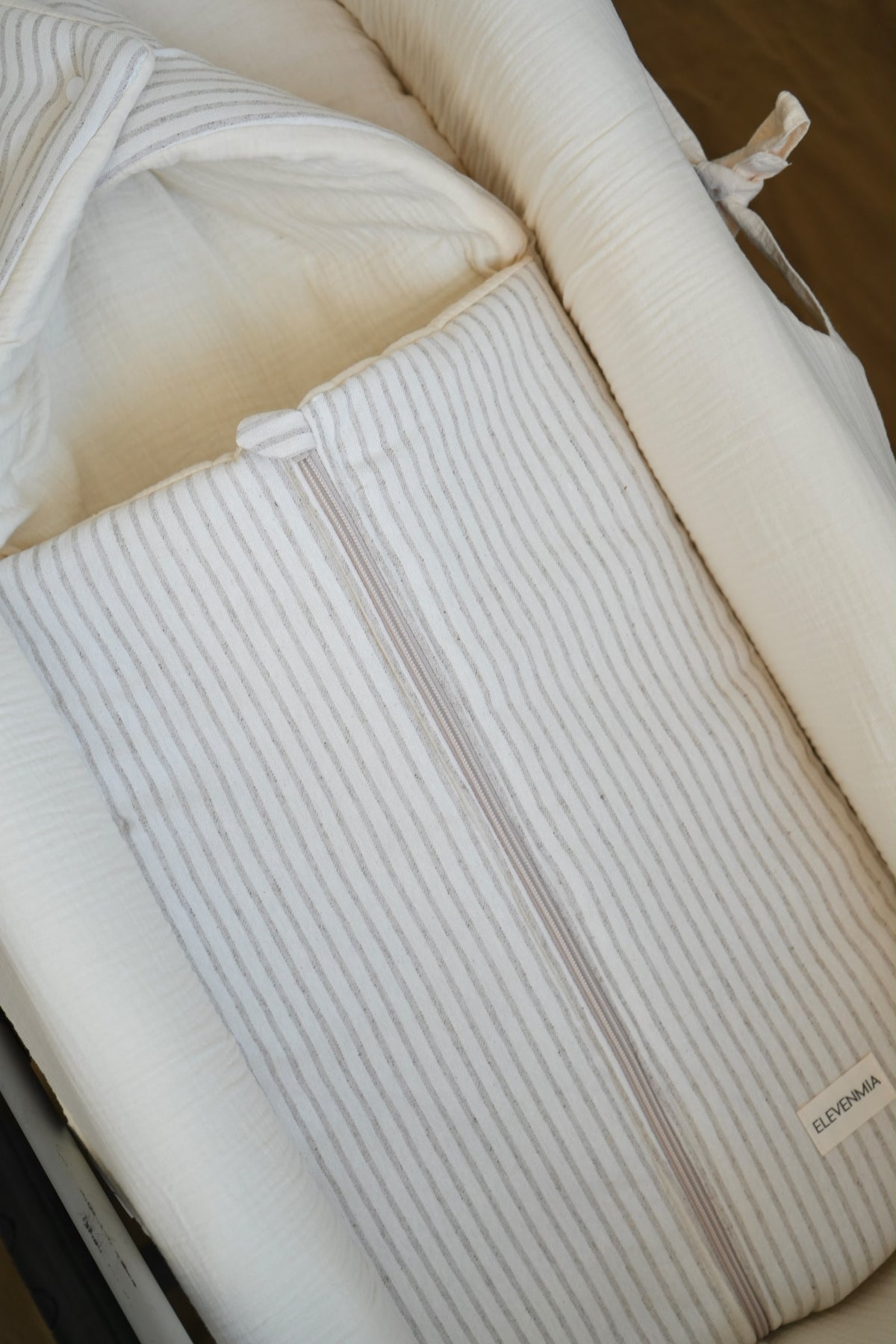 Saco Capazo Mini Stripe Arena + Gasa Cruda
