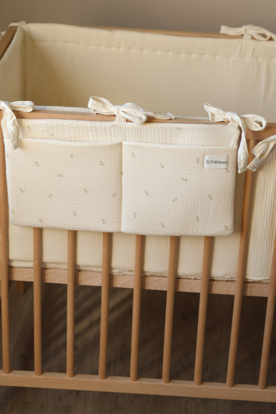 Organisateur de lit de bébé en gaze d'olive