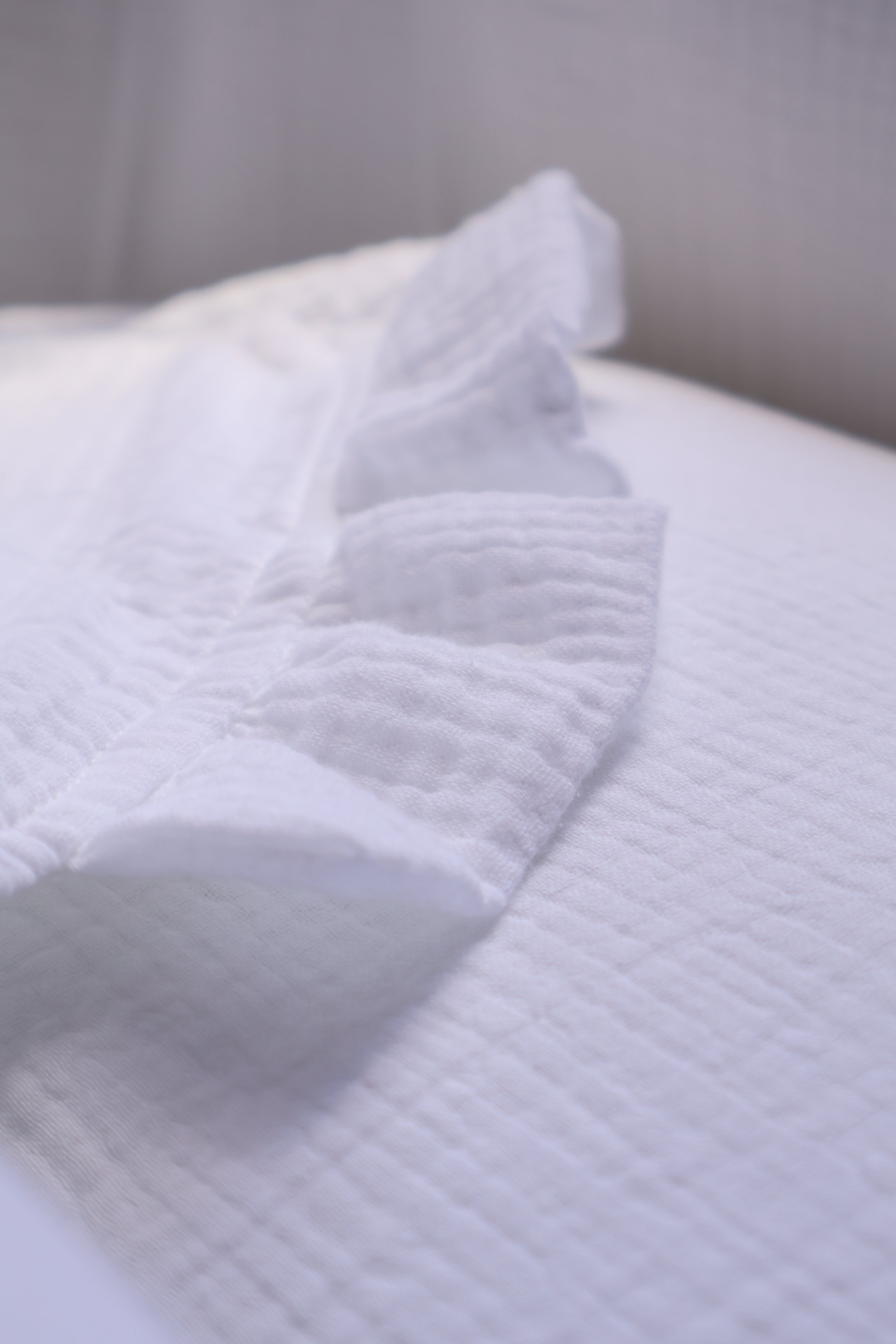 Lange en gaze blanche + volant en gaze blanche