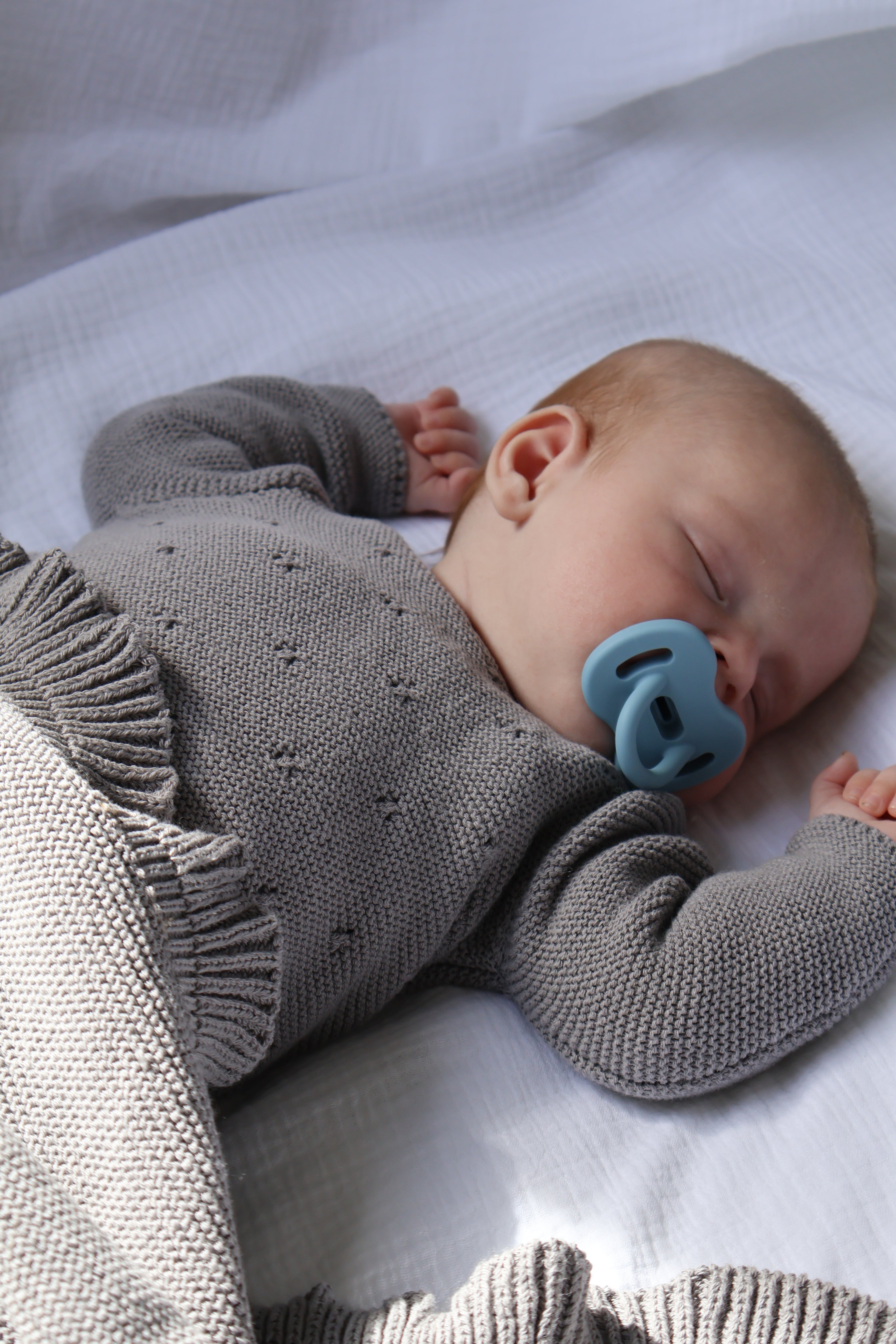 Ensemble en tricot gris