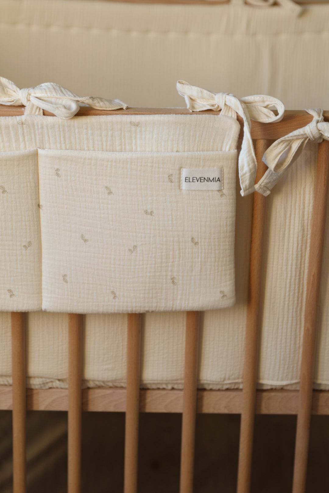 Organisateur de lit de bébé en gaze d'olive