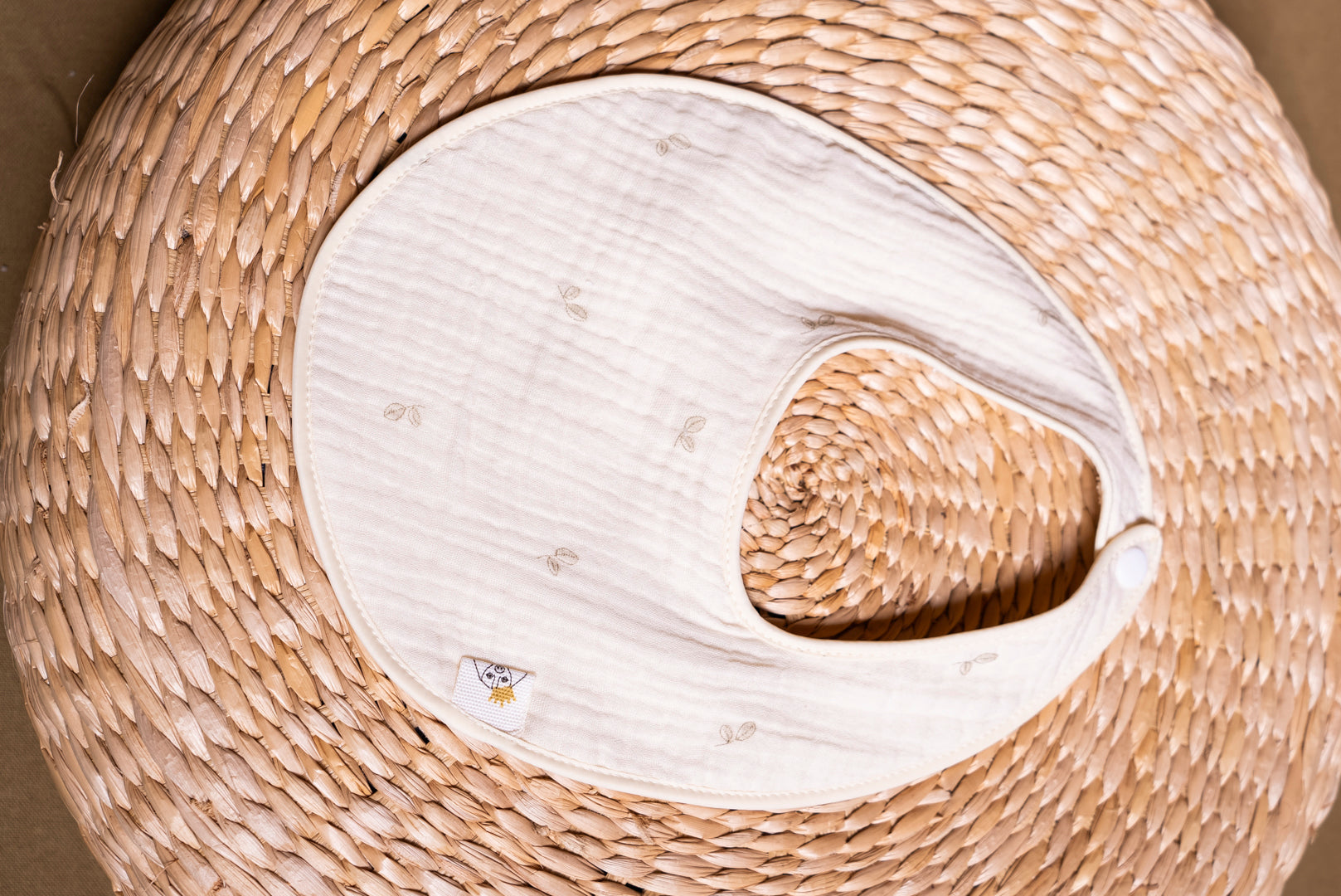 Bavoir en gaze olive + tissu éponge