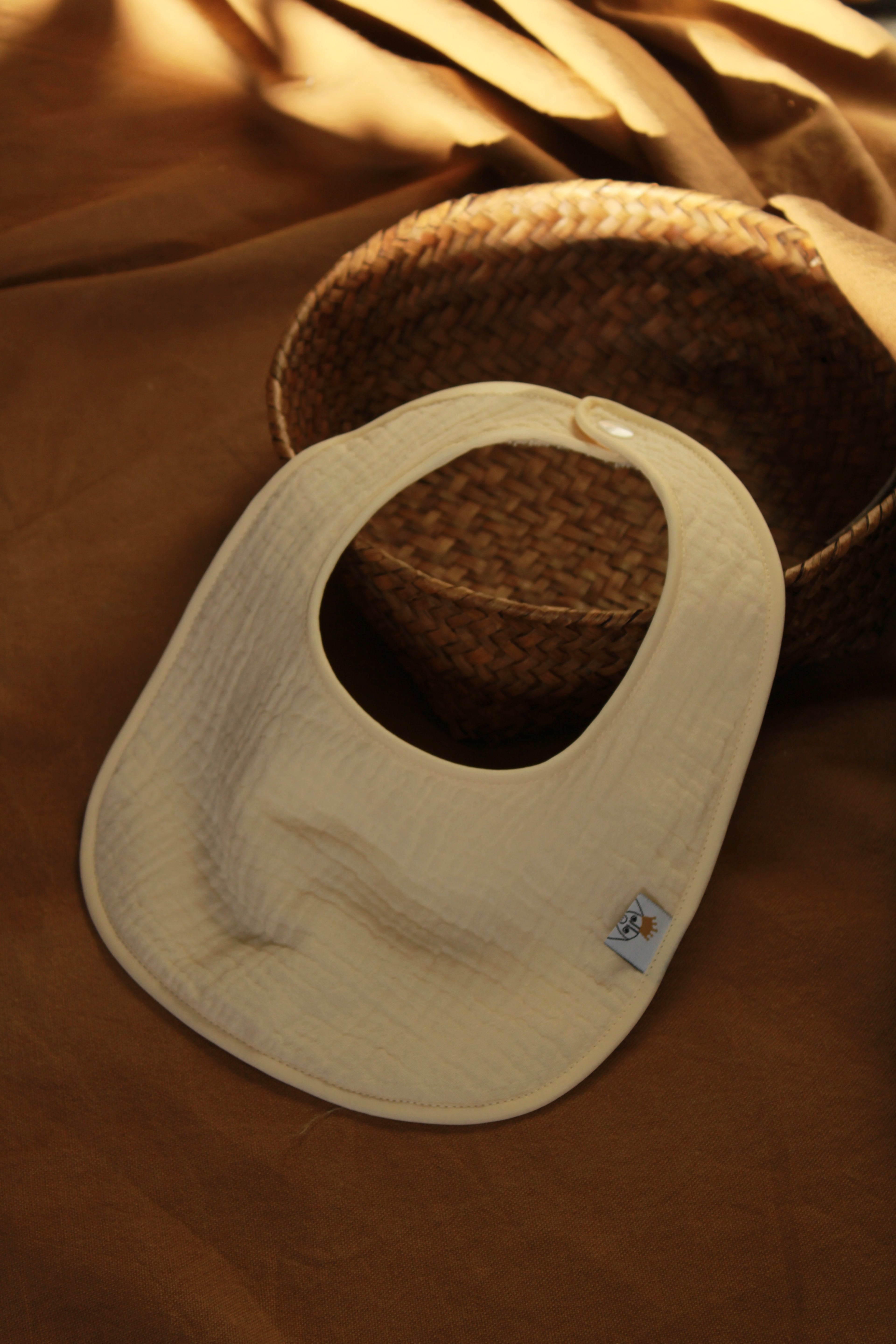 Babero Gasa Cruda + Rizo