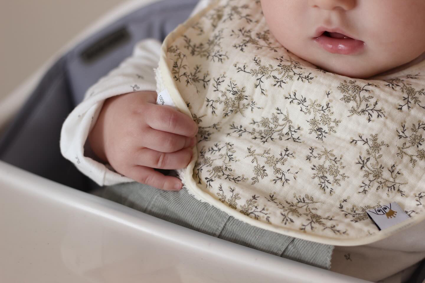 Mon bavoir en gaze + tissu éponge