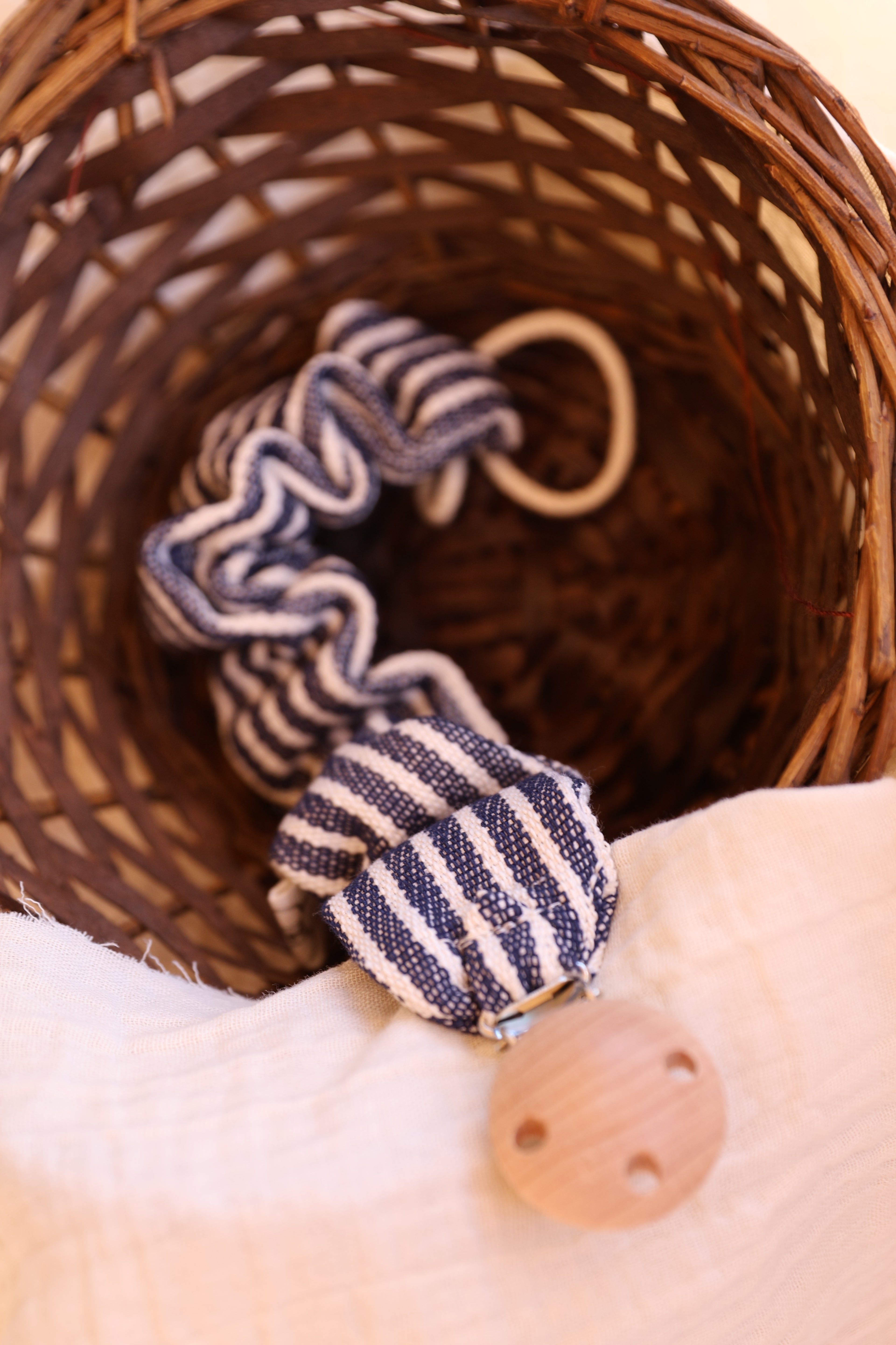 Chupetero Fruncido Apron Stripe Jean
