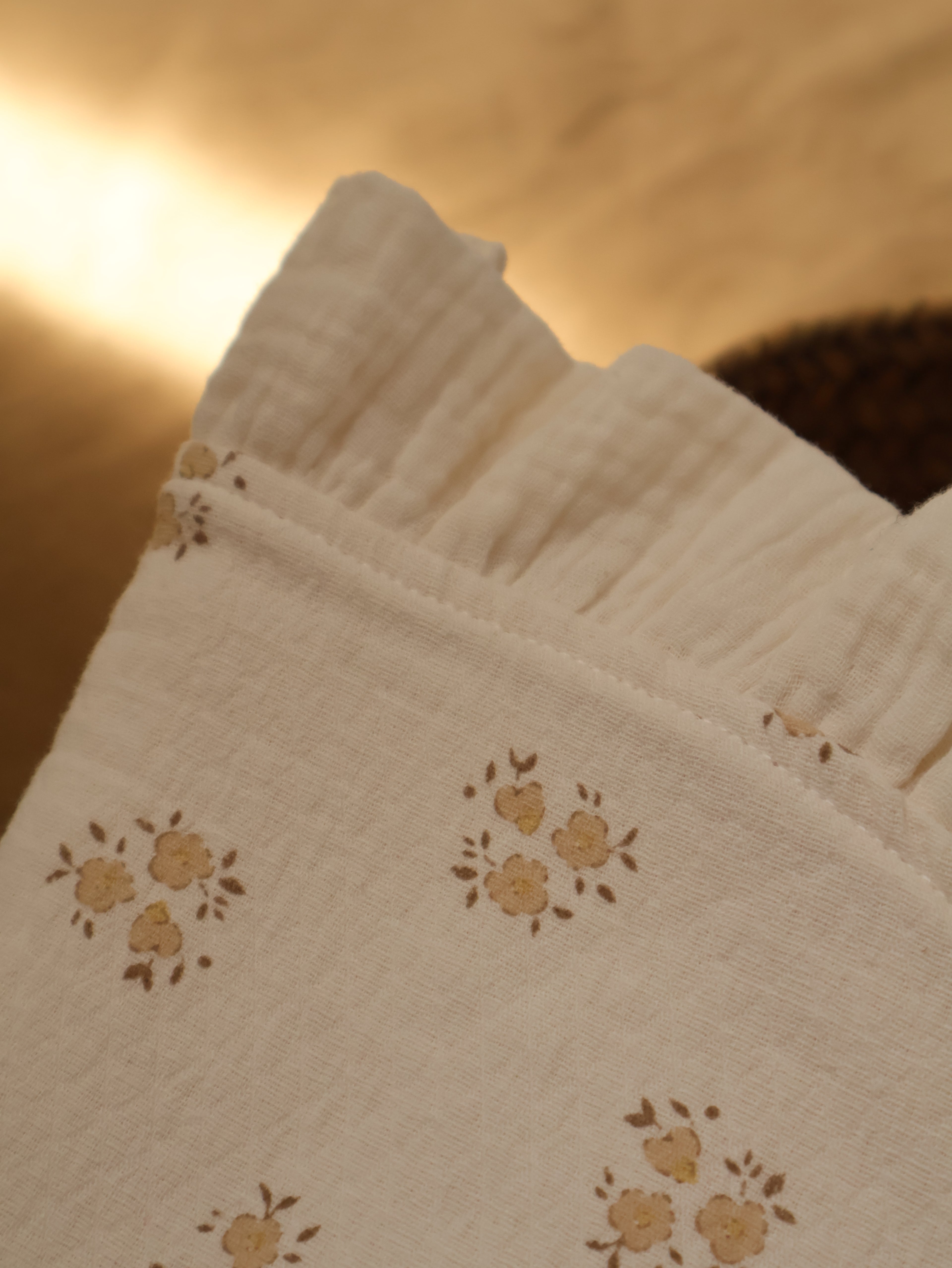 ZOOM 2 Arrullo manta de bebé Inti estampado y gasa cruda 100% algodón orgánico