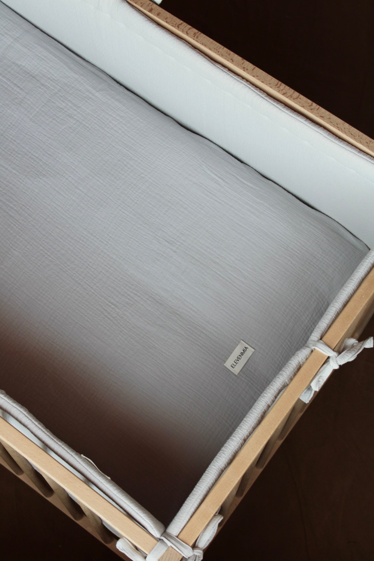 Beige Muslin Crib Protector 60x120