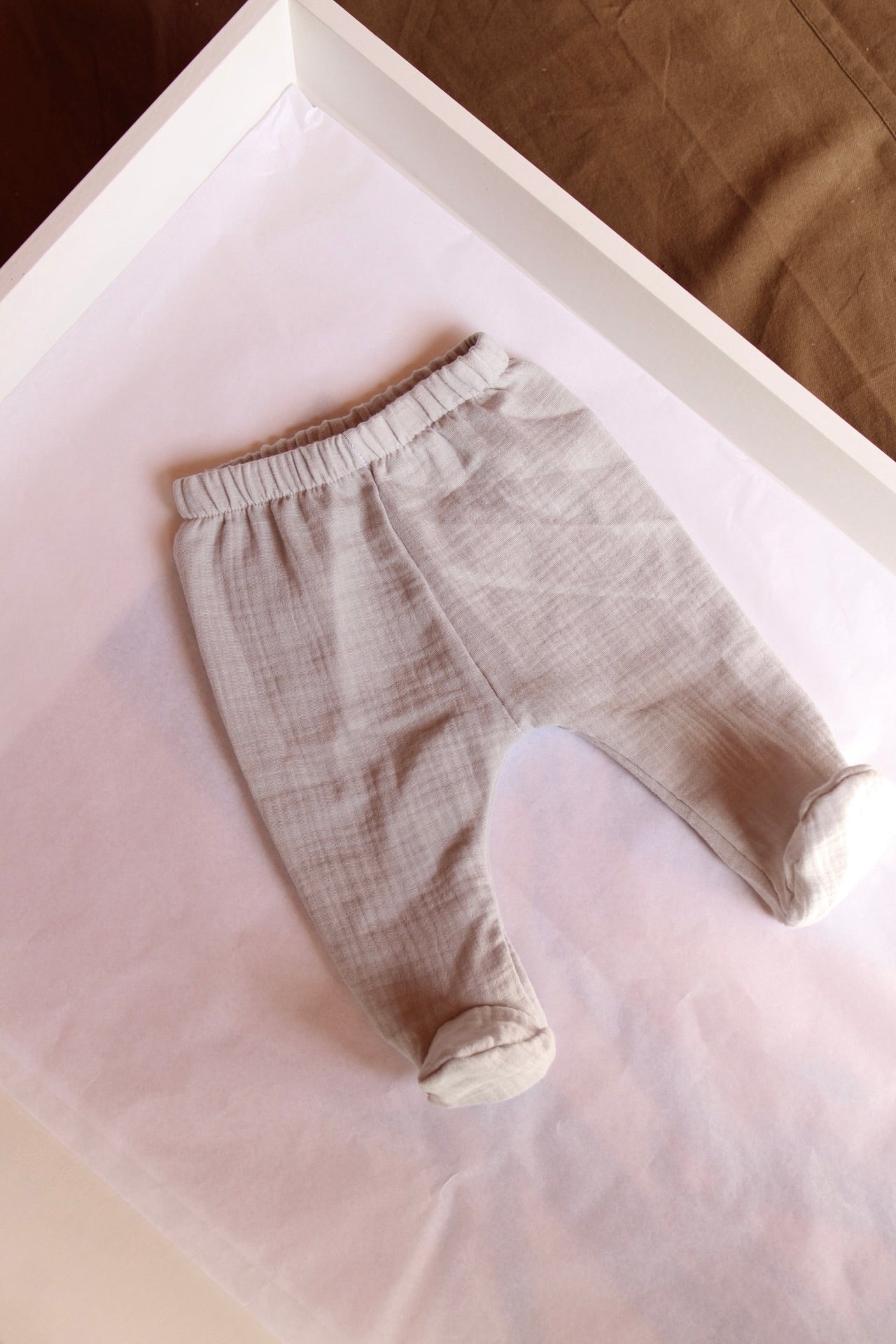 Leggings en mousseline grise