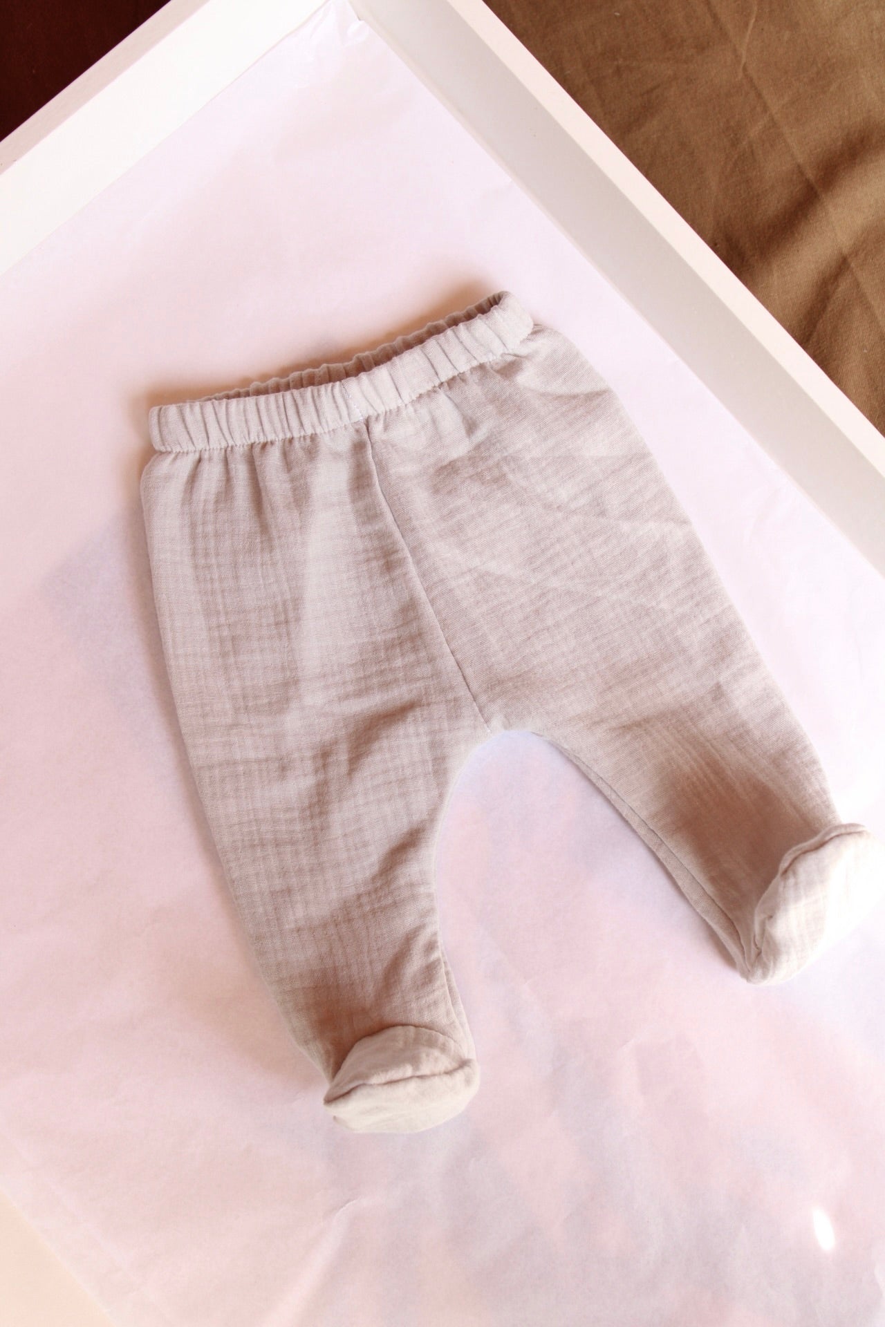 Leggings en mousseline grise