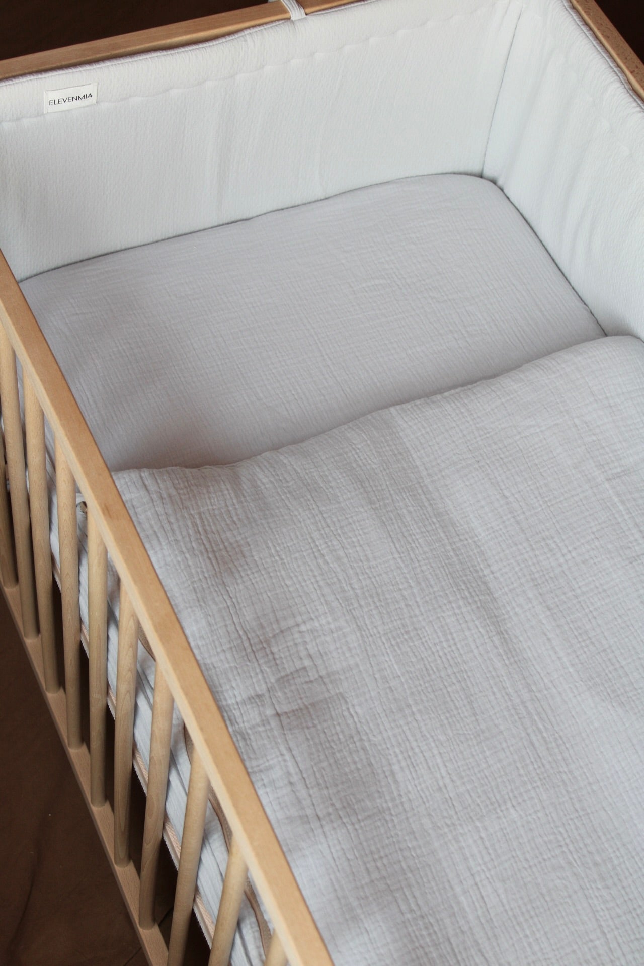 Beige Muslin Crib Protector 60x120