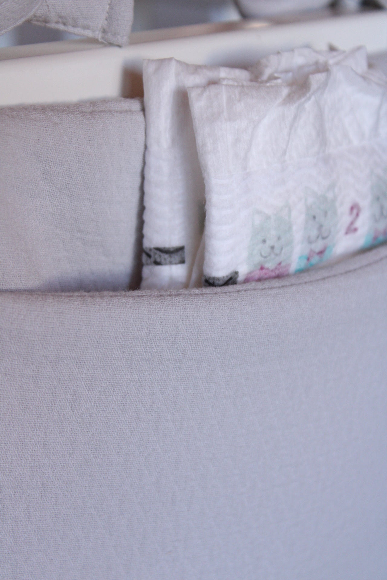 Organizador de cuna Dolby Gris