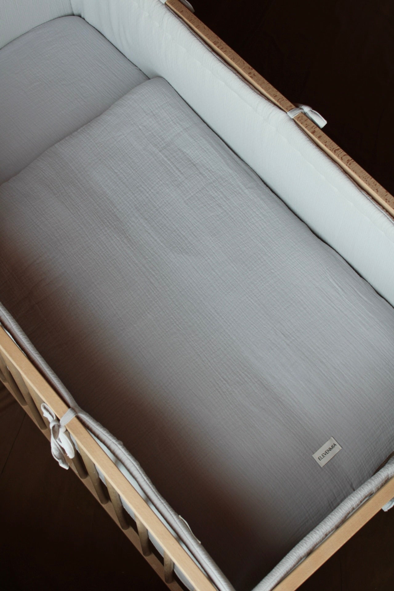 Beige Muslin Crib Protector 60x120