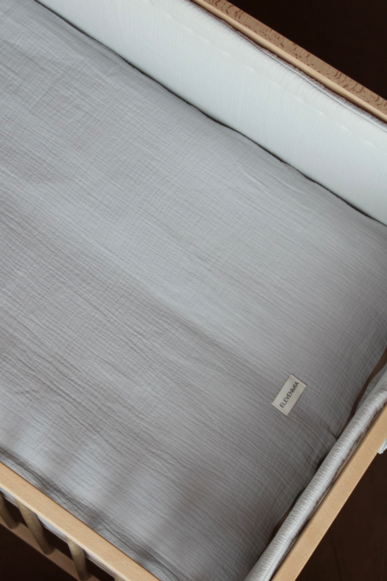 Beige Muslin Crib Protector 60x120
