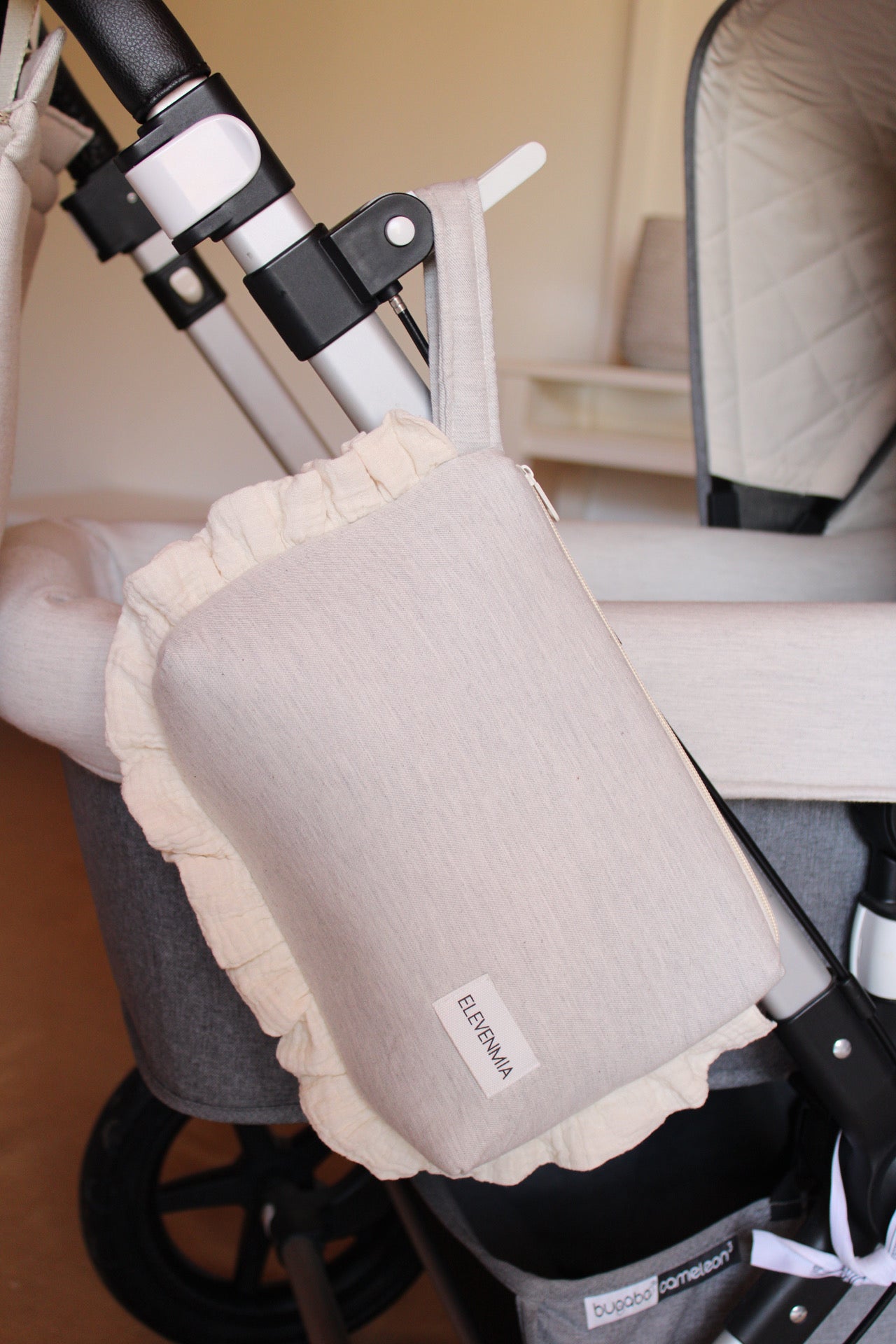  Ruffled Vichy Grey Toiletry Bag