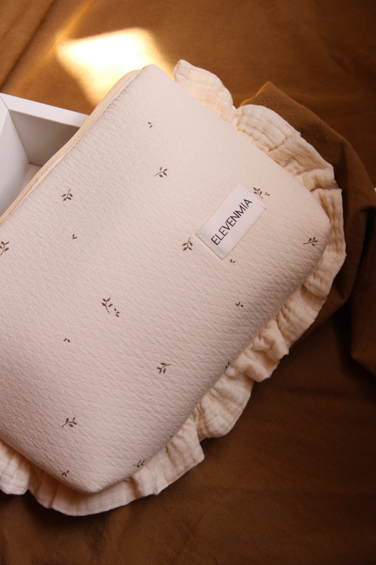  Ruffled Vichy Grey Toiletry Bag