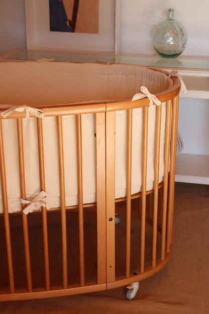 Beige Muslin Stokke Crib Protector