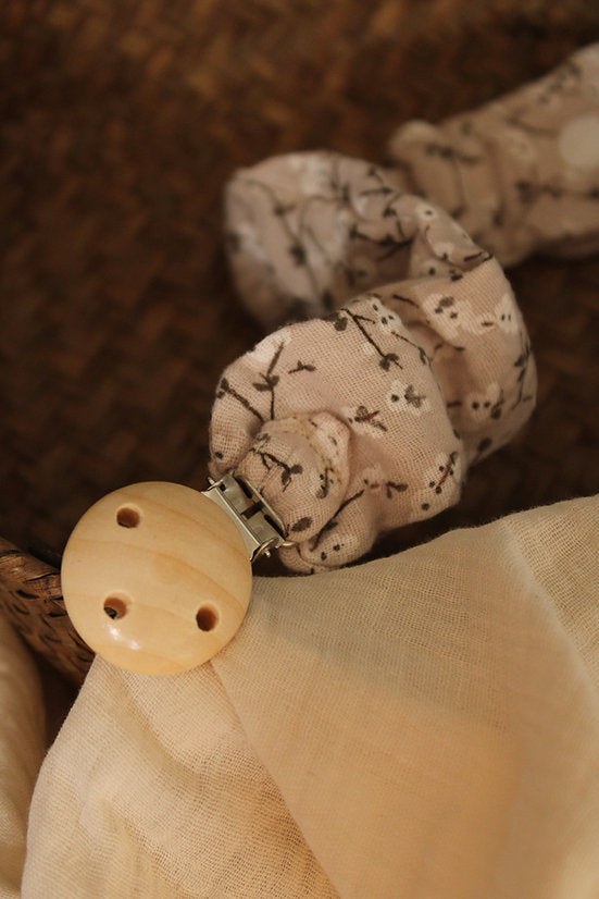 Stone Muslin Pacifier Holder