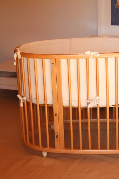 Beige Muslin Stokke Crib Protector