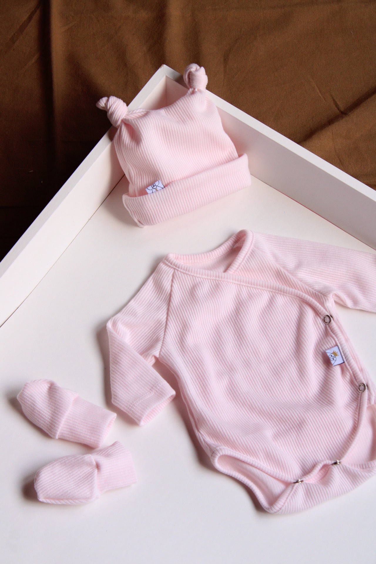 Pack de vêtements côtelés roses pour la première fois