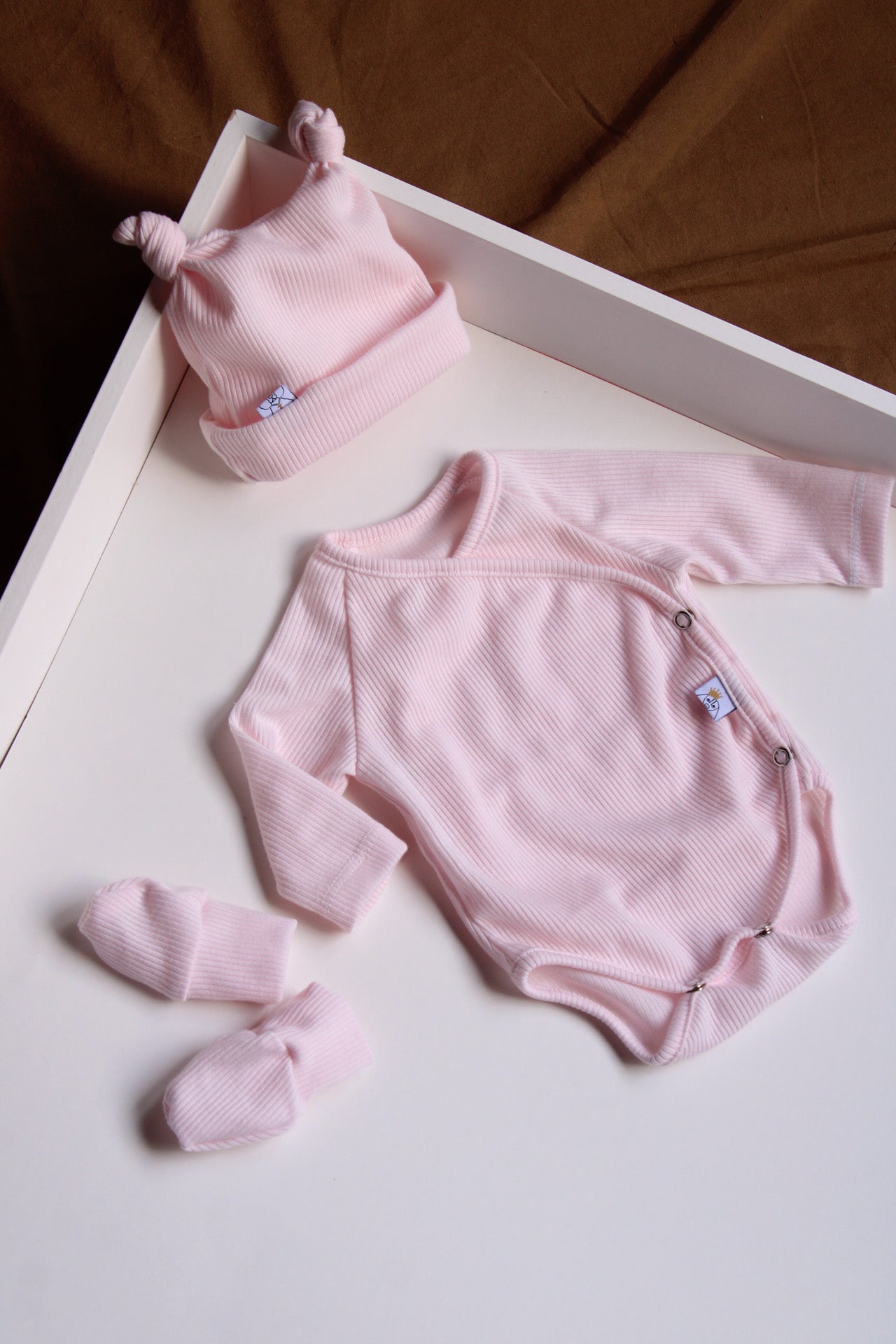 Pack de vêtements côtelés roses pour la première fois