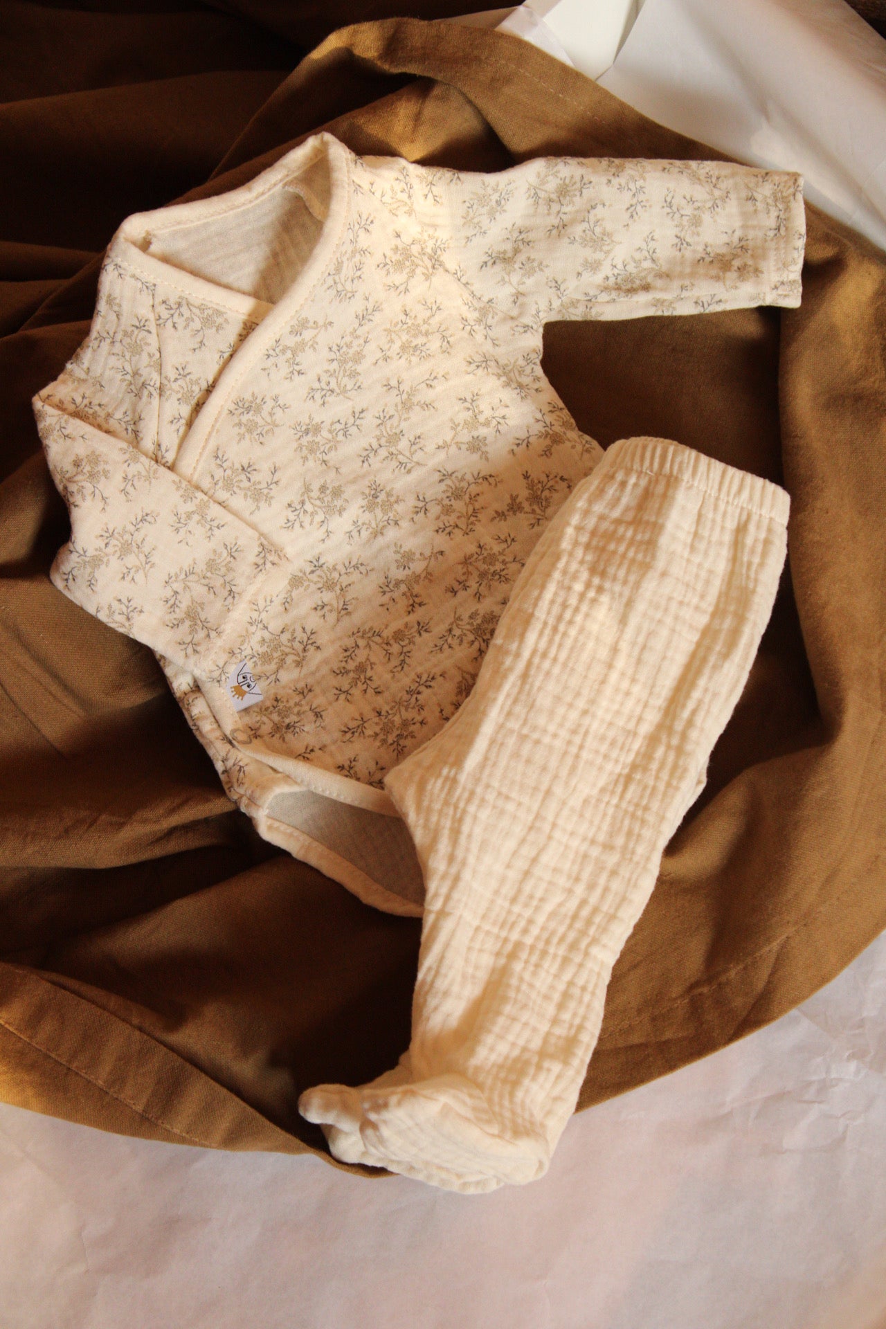 Mon ensemble body en mousseline + leggings en mousseline brute