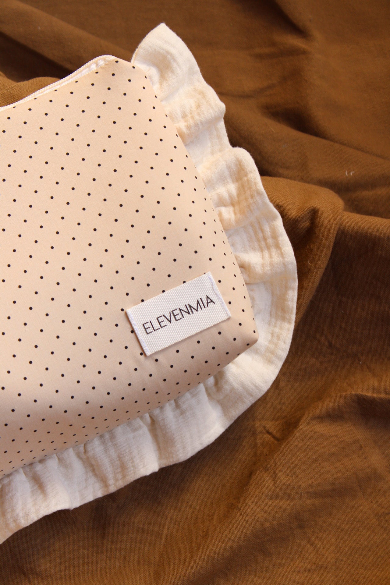  Ruffled Dotty + Beige Muslin Toiletry Bag