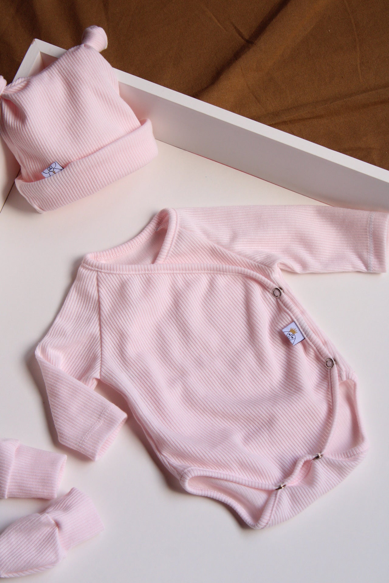 Pack de vêtements côtelés roses pour la première fois